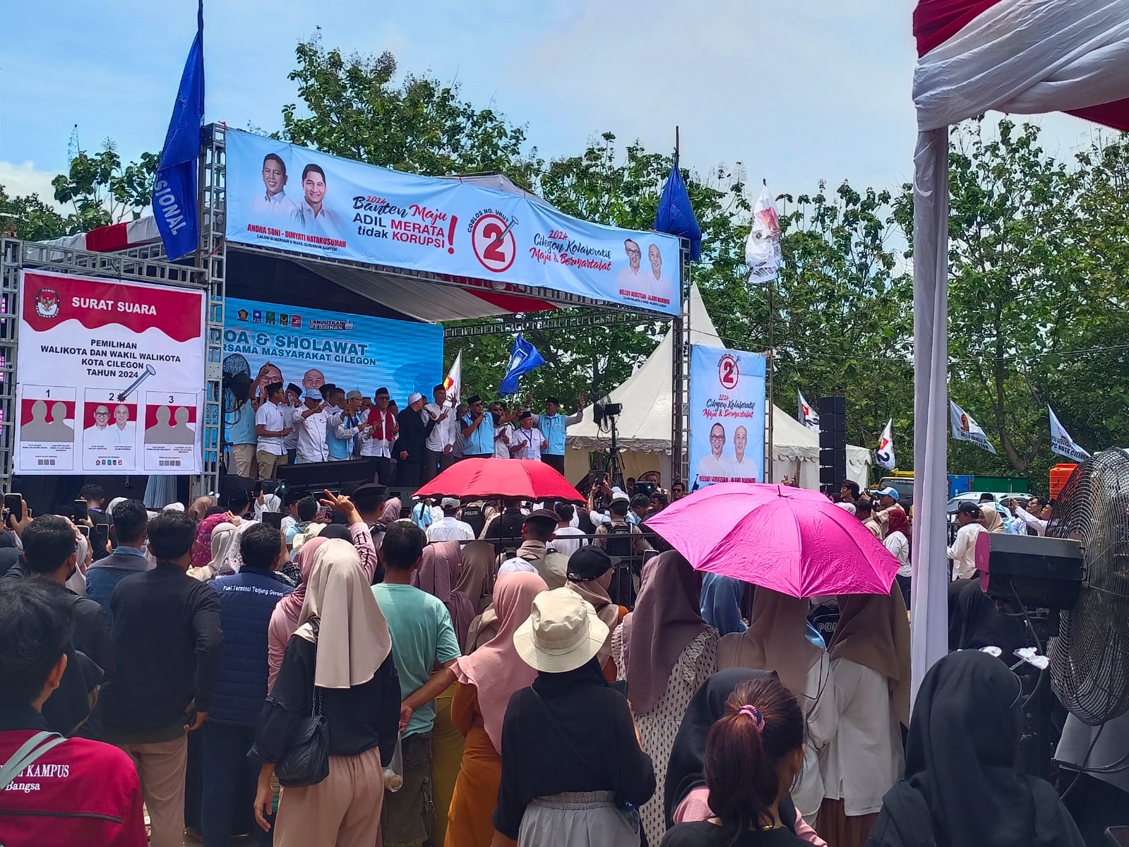 Kampanye terakhir Helldy - Alawi di Lapangan Tegal Tong, Kecamatan Citangkil, Kota Cilegon (Foto : Babebanten.com)