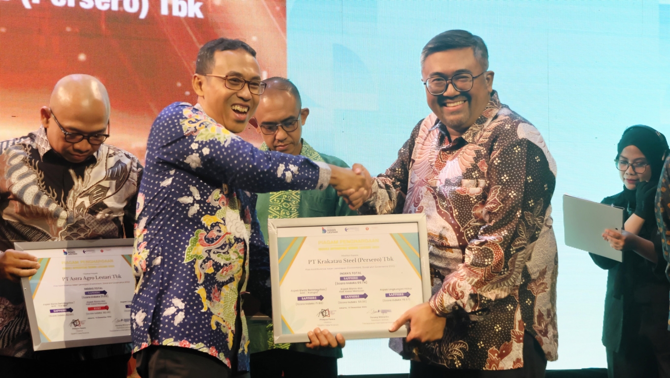 Head of Internal Audit PT Krakatau Steel , Dida Nugraha, saat menerima penghargaan Indeks Integritas Bisnis Lestari yang diselenggarakan oleh Tempo data Science & Transparency International Indonesia (Istimewa) 