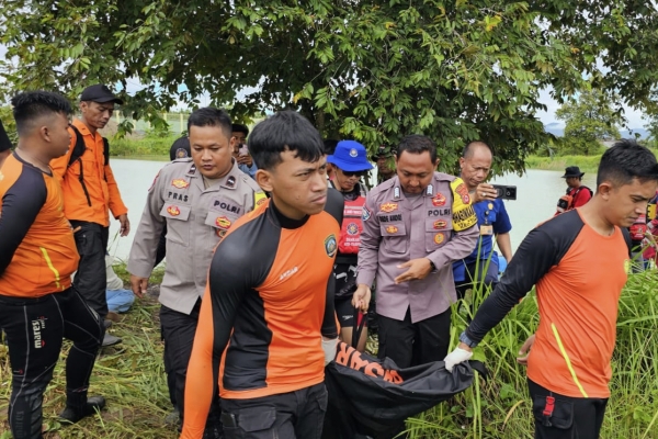 Diduga Bunuh Diri, Seorang Wanita di Cilegon Ditemukan Tewas Tenggelam di Kubangan Galian C