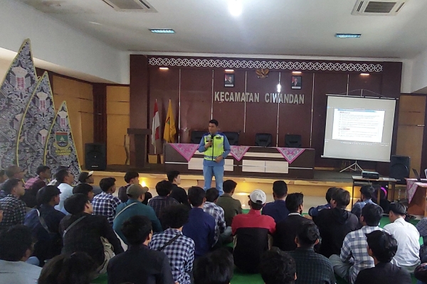 Krakatau Posco Bekali Warga Sekitar Pabrik dengan Standar Keselamatan Kerja