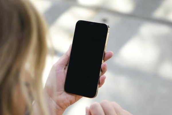 Handphone Sering Mati Sendiri? Ini Penyebab dan Cara Mengatasinya