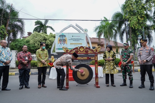 Robinsar - Fajar Sampaikan Realisasi 100 Hari Kerja dan Luncurkan Program Baru