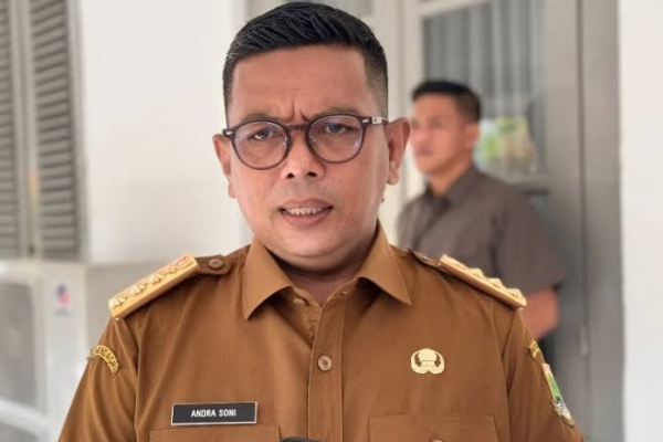 Tingkat Kepuasan Kinerja 100 Hari 6 Gubernur di Jawa Versi Indikator, Andra Soni Terendah
