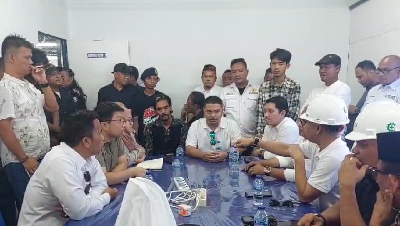 Suasana audiensi Kadin Kota Cilegon, Hipmi dan para pengusaha lokal dengan audiensi dengan manajemen PT CAA. (Foto: Istimewa)