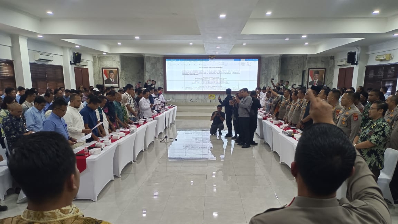 Suasana deklarasi bersama anti premanisme di Mapolres Cilegon. (Arie/Babebanten.com)