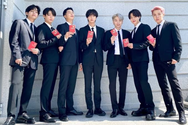 BigHit Buka Suara Soal Dirumorkan Comebacknya BTS Maret 2026