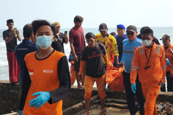 Remaja yang Tenggelam di Pantai Puri Retno Anyer Serang Ditemukan Meninggal Dunia