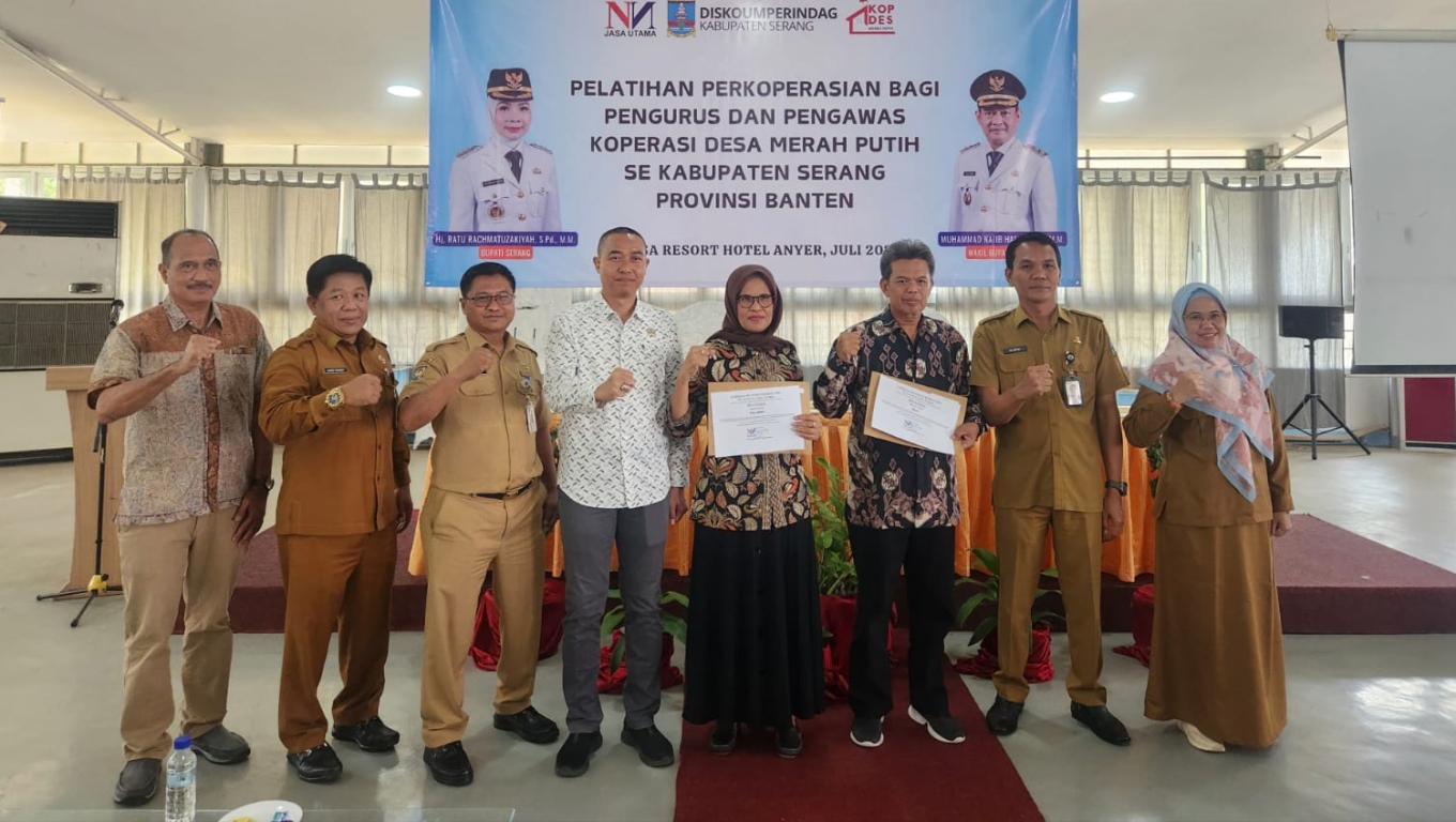 Diskoumperindag Kabupaten Serang menggelar pelatihan bagi Ketua Pengurus dan Ketua Pengawas Koperasi Desa Merah Putih (KDMP) di Hotel Alisan, Anyer.( Foto: Istimewa)