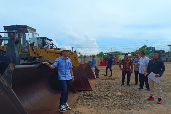 Perusahaan Pertama Bayar Pajak Alat Berat, Bapenda Banten Apresiasi PT Dekade Prioritas