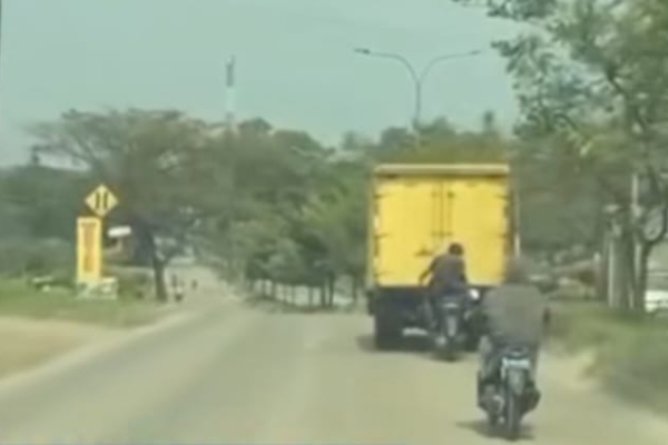 Viral Aksi Komplotan Bajing Loncat Beraksi di JLS Cilegon, Polisi Langsung Selidiki