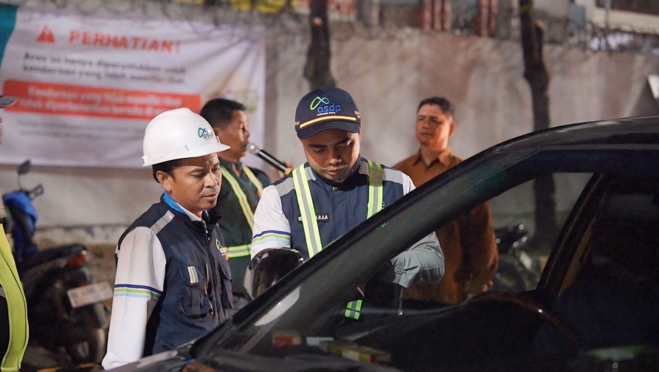 ASDP Gelar Operasi Gabungan Pemeriksaan Tiket dan Pencocokan Identitas Penumpang di Pelabuhan Merak. (Foto: Istimewa)