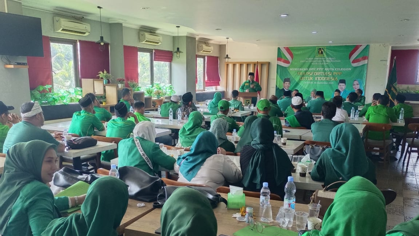 Mukercab PPP Kota Cilegon di salah satu rumah makan. (Foto: Arie/BabeBanten.com) 