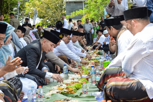 Peringati Hari Santri, Ribuan Santri di Lebak Penuhi Alun-alun Rangkasbitung