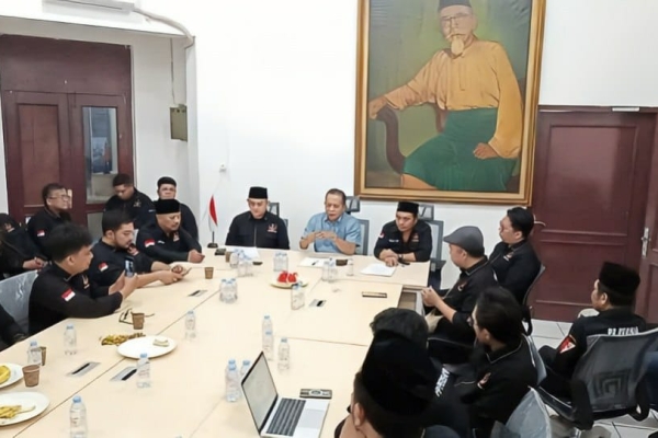 Perkuat Ekonomi, Menteri Koperasi Beri Arahan dalam Pembentukan Koperasi Perisai SI