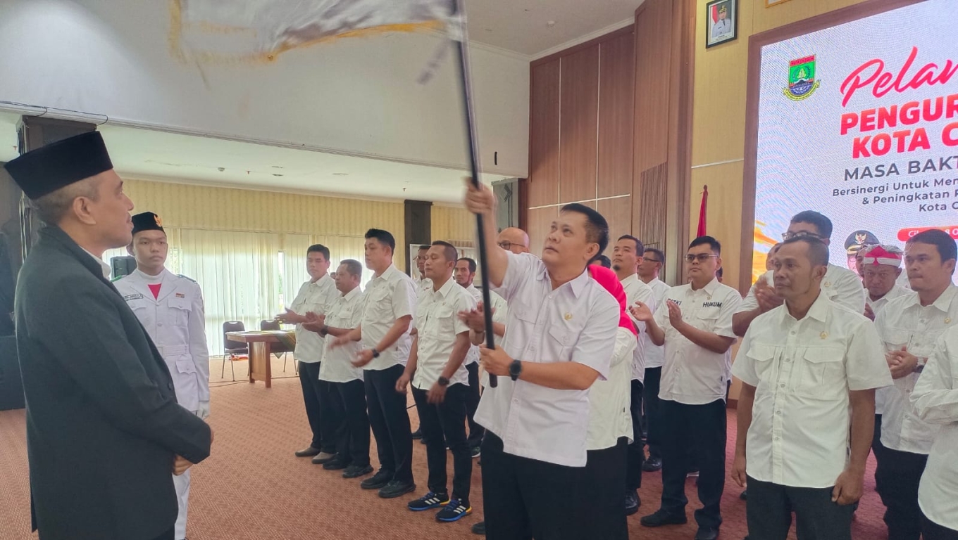 Pelantikan pengurus KONI Kota Cilegon periode 2025 - 2029 di Aula Kominfo Kota Cilegon. (Foto: BabeBanten).
