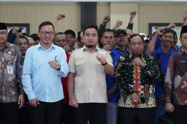 Walikota Robinsar Berkomitmen untuk Terus Memperjuangkan Kesejahteraan Nelayan di Cilegon