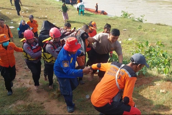 Anak 9 Tahun yang Tenggelam di Sungai Ciujung Serang Berhasil Ditemukan, Korban Meninggal 
