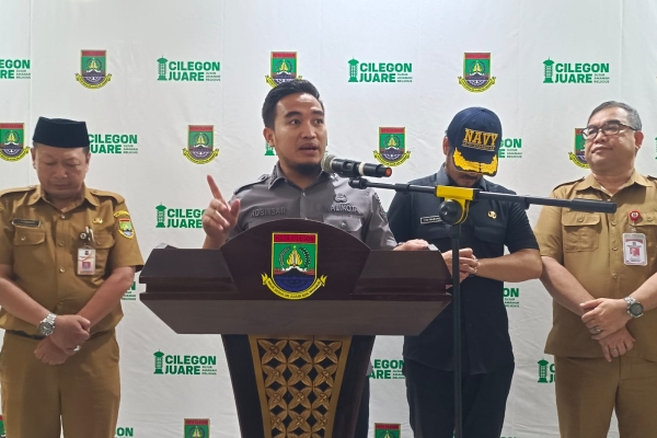 Penjelasan Walikota Cilegon Robinsar Soal Pencopotan Maman dari Posisi Sekda 
