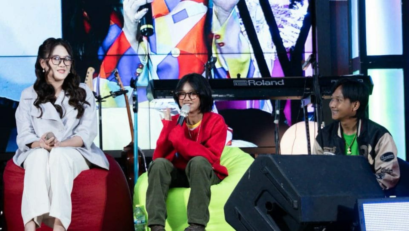 Naura Bahri, penyanyi asal Batam, Kepulauan Riau, menjadi perbincangan publik setelah viral di media sosial. (Dok. Istimewa)