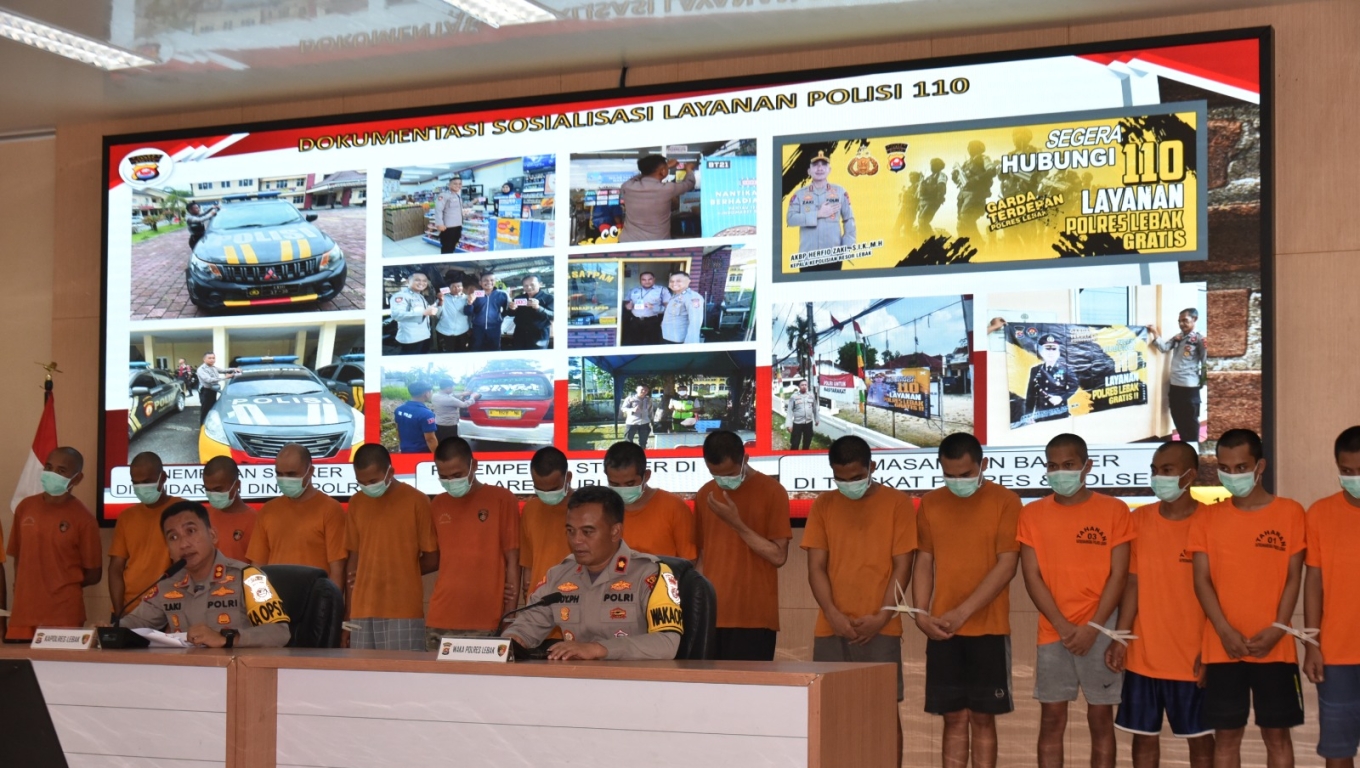 Suasana release akhir tahun terkait capaian kinerja dan kasus yang ditangani selama 2025 bertempat di aula Sanika Satyawada, Polres Lebak. (Foto: BabeBanten) 