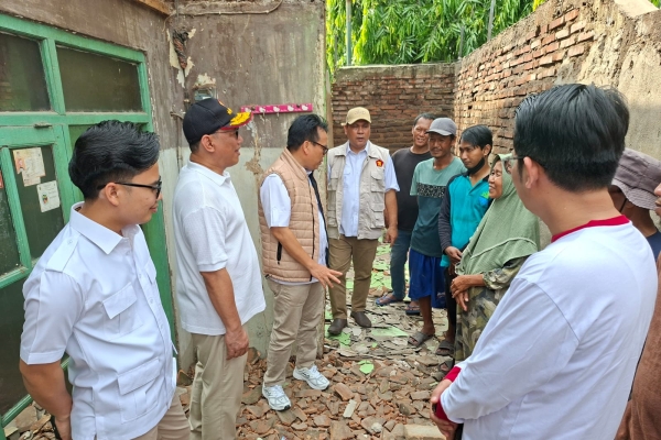 DPC Partai Gerindra Kota Cilegon Renovasi Rumah Warga di Lingkungan Kedaleman Cibeber