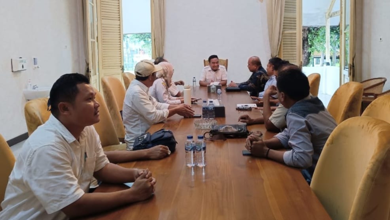 walikota_cilegon_robinsar_dukung_penuh_pelaksanaan_hari_pers_nasional_2026.jpg?w=600&q=90