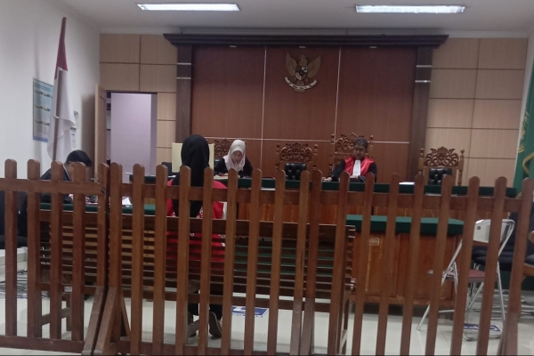 Gelapkan Uang DP Dari Puluhan Konsumen, Mantan Kasir Perumahan BCA Diseret ke Pengadilan