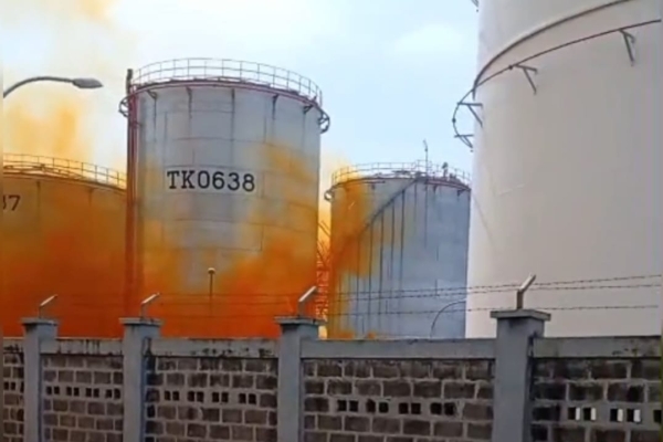 Manajemen PT Vopak Klaim Uap Warna Oranye Bukan Akibat Kebocoran dan Kerusakan Tangki