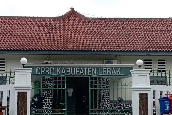 Situs DPRD Kabupaten Lebak Muncul Pesan 'Hentikan Program MBG', Cek Faktanya