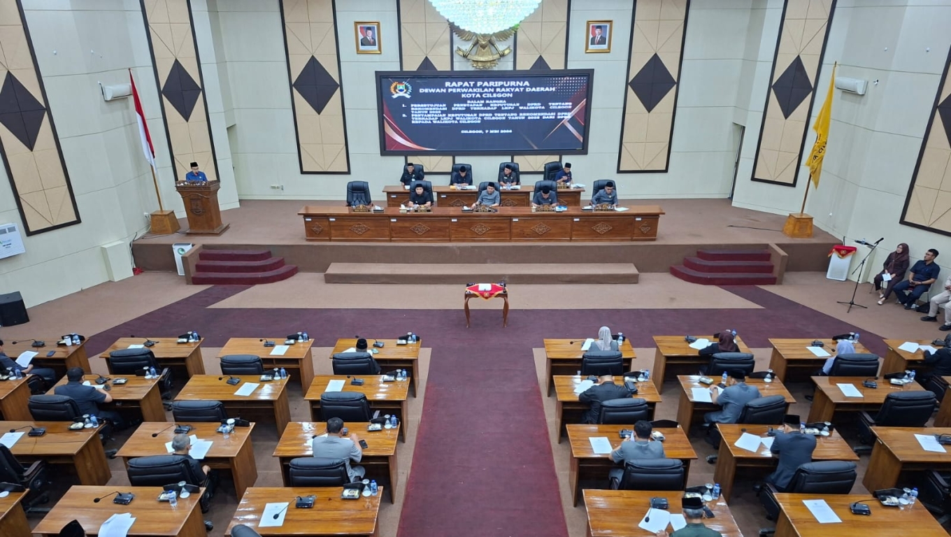 Paripurna Persetujuan dan Penetapan Rekomendasi DPRD terhadap LKPj Walikota Cilegon tahun 2025. (Foto: Babe Banten)