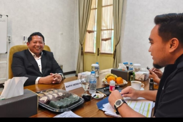 Walikota Robinsar Selesai Melakukan Wawancara Terhadap Enam Calon Komisaris PT PCM 