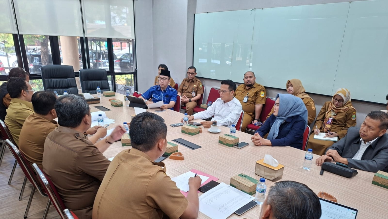 Rapat Dengar Pendapat (RDP) Komisi III DPRD Kota Cilegon bersama BPKPAD. (Foto: Babe Banten) 