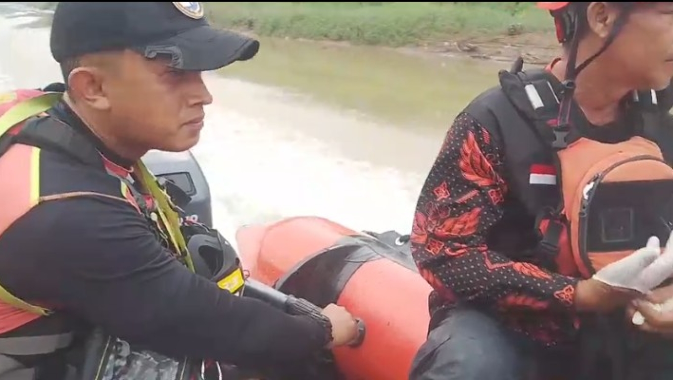 Pencarian Remaja yang Tenggelam di Sungai Ciujung Lebak. (Foto: Istimewa) 