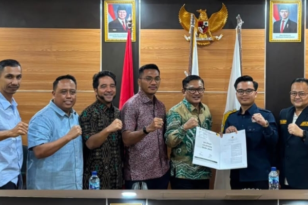 Ahmad Aflahul Aziz Resmi Terima SK Dari PNKT Sebagai Ketua Karang Taruna Kota Cilegon!