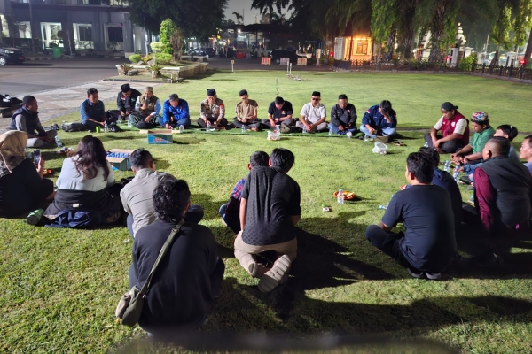 Wartawan Cilegon Doa Bersama untuk Keselamatan 5 Jurnalis yang Hilang saat Liput Erupsi Krakatau